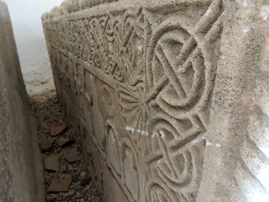 Церковь &laquo;Пустынь Кусаноц&raquo;. Усыпальница Мелик-Шахназарянов.