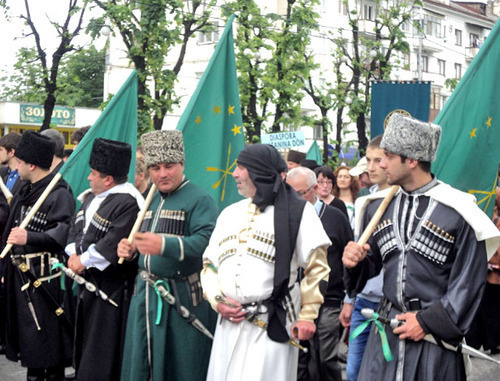 Шествие по проспекту Ленина в Нальчике. 21 мая 2014 г. Фото Луизы Оразаевой для "Кавказского узла"
