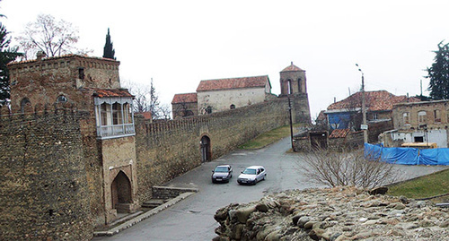 Центр города Телави. Фото: https://ru.wikipedia.org/wiki/%D2%E5%EB%E0%E2%E8 Центр города Телави. Фото: https://ru.wikipedia.org/wiki/%D2%E5%EB%E0%E2%E8