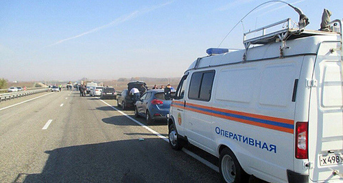 На месте происшествия. Фото: http://www.23.mchs.gov.ru/operationalpage/emergency/detail.php?ID=32521 На месте происшествия. Фото: http://www.23.mchs.gov.ru/operationalpage/emergency/detail.php?ID=32521