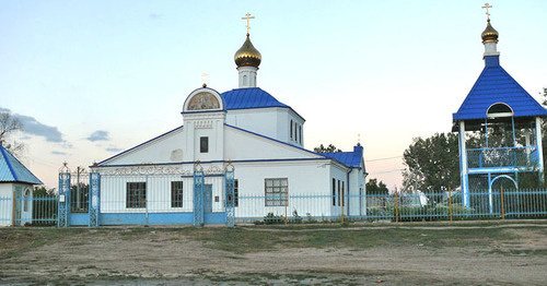 Николаевская церковь в селе Разночиновка (постройки начала XX века). Наримановский район Астраханской области. Фото: Виталий30 https://ru.wikipedia.org Николаевская церковь в селе Разночиновка (постройки начала XX века). Наримановский район Астраханской области. Фото: Виталий30 https://ru.wikipedia.org