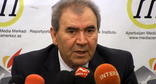 Джамиль Гасанли. Фото: http://gdb.rferl.org/8D3A2B52-4380-418E-BA6C-20E3DEED5E58_cx12_cy0_cw81_mw1024_s_n_r1.jpg