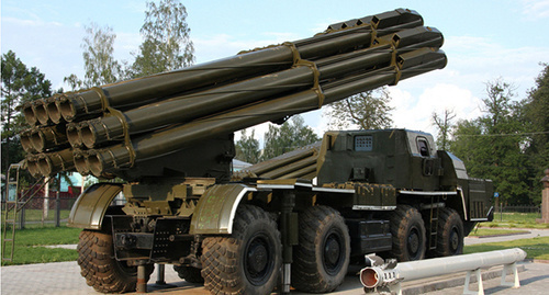 М-30 «Смерч», установленная в качестве памятника А. Н. Ганичеву рядом с ГНПП «Сплав», Тула Фото: Виталий Кузьмин, https://ru.wikipedia.org/wiki/%D1%EC%E5%F0%F7_%28%D0%D1%C7%CE%29#/media/File:BM-30_Smerch_MLRS.jpg М-30 «Смерч», установленная в качестве памятника А. Н. Ганичеву рядом с ГНПП «Сплав», Тула Фото: Виталий Кузьмин, https://ru.wikipedia.org/wiki/%D1%EC%E5%F0%F7_%28%D0%D1%C7%CE%29#/media/File:BM-30_Smerch_MLRS.jpg