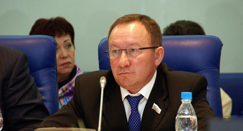 Юрий Рябов. Фото: http://bloknot-volgograd.ru/news/glava-poselka-gorodishche-poobeshchal-vernut-vsyu--590084?sphrase_id=52340 Юрий Рябов. Фото: http://bloknot-volgograd.ru/news/glava-poselka-gorodishche-poobeshchal-vernut-vsyu--590084?sphrase_id=52340
