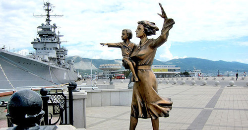 Морской вокзал Новороссийска. Фото: Nadiaa1995 https://ru.wikipedia.org/ Морской вокзал Новороссийска. Фото: Nadiaa1995 https://ru.wikipedia.org/