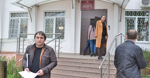 Автандил Джгаркава,внук Нади Геладзе, представлял ее интересы в суде. Сочи, 21 мая 2015 г. Фото Светланы Кравченко для "Кавказского узла" Автандил Джгаркава,внук Нади Геладзе, представлял ее интересы в суде. Сочи, 21 мая 2015 г. Фото Светланы Кравченко для "Кавказского узла"