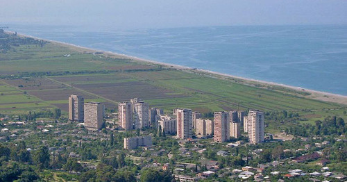 Гагры. Абхазия. Фото: VascoPlanet Abkhazia photography https://ru.wikipedia.org Гагры. Абхазия. Фото: VascoPlanet Abkhazia photography https://ru.wikipedia.org