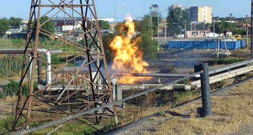 Возгорание на газопроводе среднего давления в районе Кубанского моста в Астрахани 7 июня 2015 года. Фото: https://www.facebook.com/MchsAstrakhan?fref=ts Возгорание на газопроводе среднего давления в районе Кубанского моста в Астрахани 7 июня 2015 года. Фото: https://www.facebook.com/MchsAstrakhan?fref=ts