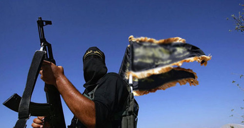 Боевик "Исламского государства", признанной террористической организацией. Фото: Федеральная-лезгинская национально-культурная автономия http://flnka.ru/digest-analytics/8564-eksperty-boeviki-severnogo-kavkaza-vryad-li-pozaimstvuyut-taktiku-ig.html
