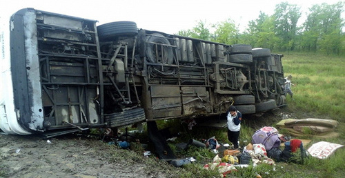 На месте ДТП. Фото: http://www.34.mchs.gov.ru/operationalpage/operational/item/2892862/ На месте ДТП. Фото: http://www.34.mchs.gov.ru/operationalpage/operational/item/2892862/