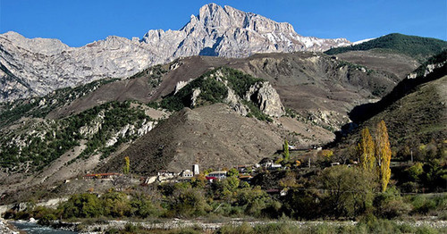 Алагирский район. Северная Осетия. Фото: Иосиф Короткий https://ru.wikipedia.org/ Алагирский район. Северная Осетия. Фото: Иосиф Короткий https://ru.wikipedia.org/