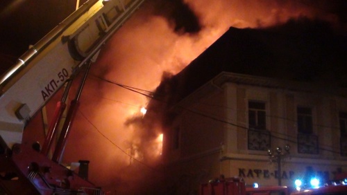 Пожар в кафе "Анжелика" в Ростове-на-Дону 25 сентября 2015 года. Фото: http://61.mchs.gov.ru/operationalpage/operational/item/3108670/ Пожар в кафе "Анжелика" в Ростове-на-Дону 25 сентября 2015 года. Фото: http://61.mchs.gov.ru/operationalpage/operational/item/3108670/