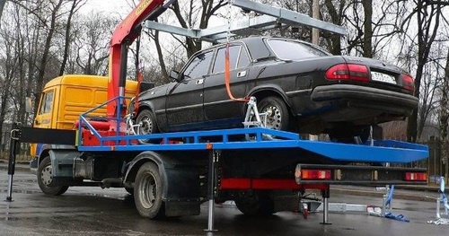 В среднем в Волгограде эвакуируются 60 машин ежедневно, утверждают в МВД. Фото: http://www.volgadmin.ru/ru/MPAuthority/News/NewsAdminText.aspx?idn=22327 В среднем в Волгограде эвакуируются 60 машин ежедневно, утверждают в МВД. Фото: http://www.volgadmin.ru/ru/MPAuthority/News/NewsAdminText.aspx?idn=22327