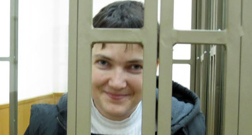 Надежда Савченко в зале Донецкого городского суда, 15 октября 2015 года. Фото Константина Волгина для "Кавказского узла" Надежда Савченко в зале Донецкого городского суда, 15 октября 2015 года. Фото Константина Волгина для "Кавказского узла"