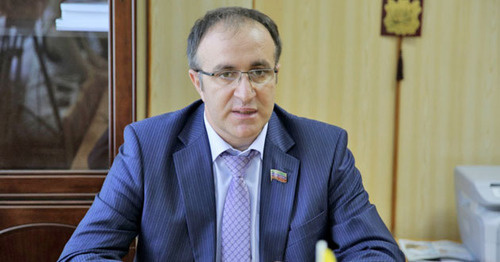 Эдуард Хидиров. Фото http://flnka.ru/novosti/11288-eduard-hidirov-stal-figurantom-dela-ob-organizacii-prestupnogo-soobschestva.html Эдуард Хидиров. Фото http://flnka.ru/novosti/11288-eduard-hidirov-stal-figurantom-dela-ob-organizacii-prestupnogo-soobschestva.html