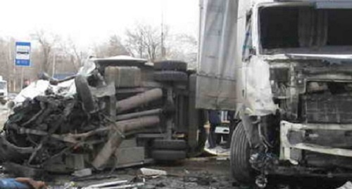 ДТП с участием маршрутной "Газели" в Волгограде, 13.11.2015 г. Фото: http://www.ntv.ru/novosti/1568576/ ДТП с участием маршрутной "Газели" в Волгограде, 13.11.2015 г. Фото: http://www.ntv.ru/novosti/1568576/