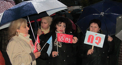 Митинг противников конституционных реформ в Ереване, 30 октября 2015 года. Фото: Тиграна Петросяна для "Кавказского узла". Митинг противников конституционных реформ в Ереване, 30 октября 2015 года. Фото: Тиграна Петросяна для "Кавказского узла".