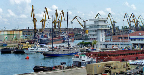 Морской порт Поти. Грузия. Фото: Nc tech3 https://ru.wikipedia.org/ Морской порт Поти. Грузия. Фото: Nc tech3 https://ru.wikipedia.org/