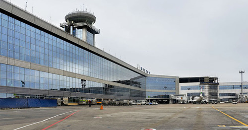 Аэропорт Домодедово. Фото: Dmitry A. Mottl https://ru.wikipedia.org/ Аэропорт Домодедово. Фото: Dmitry A. Mottl https://ru.wikipedia.org/