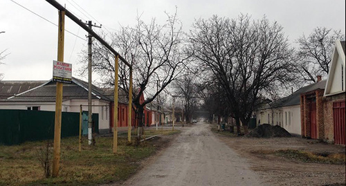 Улица в Старопромысловском районе Грозного. Фото Магомеда Магомедова для "Кавказского узла"
