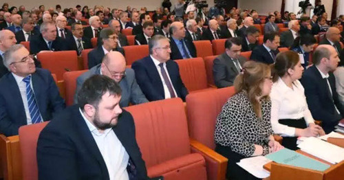 Заседание парламента Дагестана. Фото www.riadagestan.ru Заседание парламента Дагестана. Фото www.riadagestan.ru