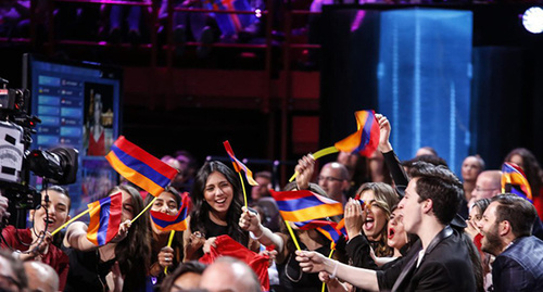 Ивета Мукучян во время финала "Евровидения-2016". Фото European Broadcasting Union, Eurovision.tv. Ивета Мукучян во время финала "Евровидения-2016". Фото European Broadcasting Union, Eurovision.tv.