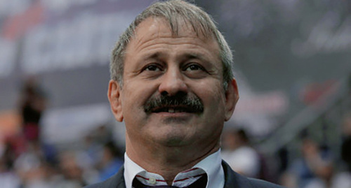 Адлан Вараев. Фото: http://wrestchr.ru/federacziya/nashi-chempionyi/volnaya-borba/varaev-adlan.html?action=refreshCalendar&month=11&year=2015 Адлан Вараев. Фото: http://wrestchr.ru/federacziya/nashi-chempionyi/volnaya-borba/varaev-adlan.html?action=refreshCalendar&month=11&year=2015