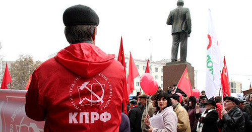 Члены Краснодарского отделения партии "Коммунисты России". Фото: Андрей Помидорров / Югополис Члены Краснодарского отделения партии "Коммунисты России". Фото: Андрей Помидорров / Югополис