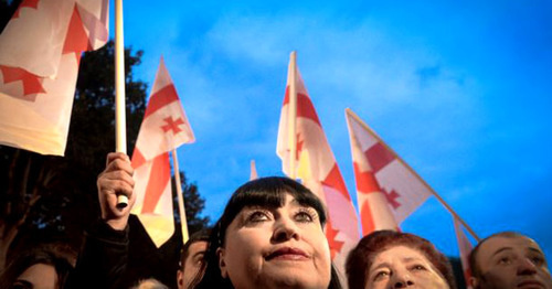 Митинг сторонников "Единого национального движения". Тбилиси. Фото: www.sputnik-georgia.ru Митинг сторонников "Единого национального движения". Тбилиси. Фото: www.sputnik-georgia.ru