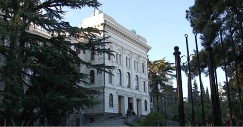 Тбилисский госуниверситет. Фото http://sputnik-georgia.ru/society/20160624/232273707.html Тбилисский госуниверситет. Фото http://sputnik-georgia.ru/society/20160624/232273707.html