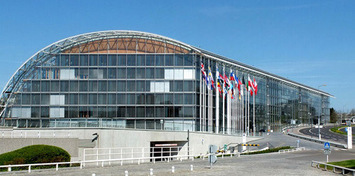 Европейский инвестиционный банк (Люксембург). Фото: Palauenc05 https://ru.wikipedia.org Европейский инвестиционный банк (Люксембург). Фото: Palauenc05 https://ru.wikipedia.org