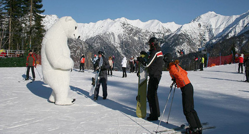 Горнолыжный курорт "Красная поляна" http://www.krasnaya-polyana-hotels.ru/viewspravka.php?id=50 Горнолыжный курорт "Красная поляна" http://www.krasnaya-polyana-hotels.ru/viewspravka.php?id=50
