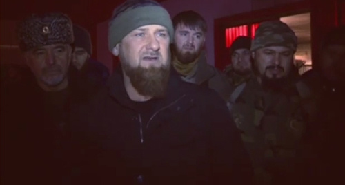 Рамзан Кадыров во время спецоперации по поиску вооруженного боевика в Курчалоевском районе Чечни. Фото Стоп-кадр видео с личной страницы в инстаграм Р. Кадырова. https://www.instagram.com/kadyrov_95/ Рамзан Кадыров во время спецоперации по поиску вооруженного боевика в Курчалоевском районе Чечни. Фото Стоп-кадр видео с личной страницы в инстаграм Р. Кадырова. https://www.instagram.com/kadyrov_95/