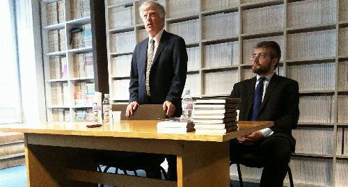 Дэвид Саттер (слева) Торнике Гордадзе (справа) на презентации книги «Крепче знаешь, легче спишь: путь России к террору и диктатуре при Ельцине и Путине» в Париже, 23 января 2017 г. Фото: корреспондент "Кавказского узла" Дэвид Саттер (слева) Торнике Гордадзе (справа) на презентации книги «Крепче знаешь, легче спишь: путь России к террору и диктатуре при Ельцине и Путине» в Париже, 23 января 2017 г. Фото: корреспондент "Кавказского узла"