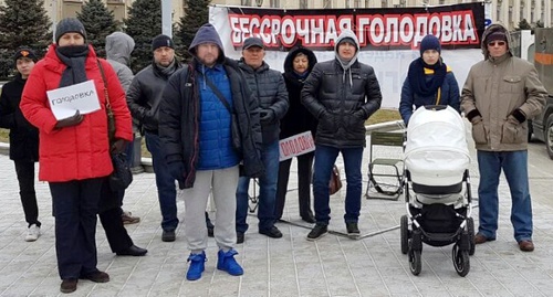 Дольщики ЖК "Анит-Сити". Фото Светланы Кравченко для "Кавказского узла" Дольщики ЖК "Анит-Сити". Фото Светланы Кравченко для "Кавказского узла"