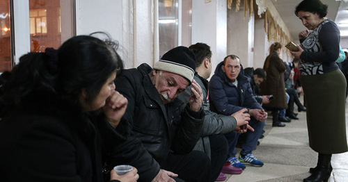 Пункт временного размещения пострадавших при пожаре на улице Прокофьева в Краснодаре. 15 февраля 2016 г. Фото Виталия Тимкива, Юга.ру Пункт временного размещения пострадавших при пожаре на улице Прокофьева в Краснодаре. 15 февраля 2016 г. Фото Виталия Тимкива, Юга.ру