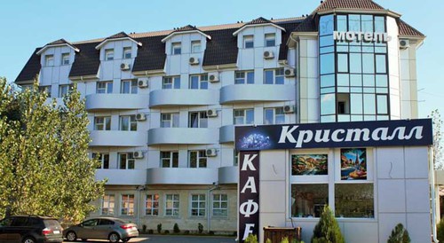 Гостевой дом «Кристалл» в Ленинском районе г. Астрахани. Фото http://ast-news.ru/node/168677 Гостевой дом «Кристалл» в Ленинском районе г. Астрахани. Фото http://ast-news.ru/node/168677