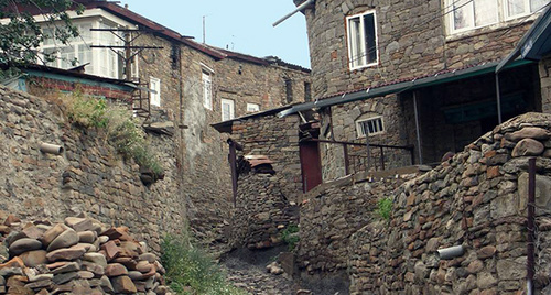 Лакский район, Кумух. "Кумухские переулки". Фото - Хайруллах Курбанов http://odnoselchane.ru/?page=photos_of_category§=97&com=photogallery Лакский район, Кумух. "Кумухские переулки". Фото - Хайруллах Курбанов http://odnoselchane.ru/?page=photos_of_category§=97&com=photogallery