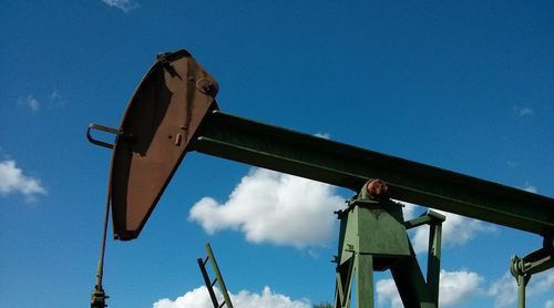 Нефтяная вышка. © Фото с сайта pixabay.com