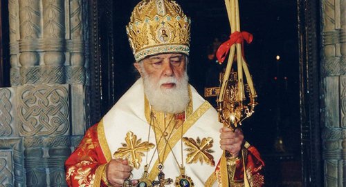 Католикос-Патриарх всея Грузии Илия II. Фото © FB / Giorgi Kvirikashvili http://sputnik-georgia.ru/georgia/20170104/234435261/Pervye-lica-Gruzii-pozdravili-Iliju-Vtorogo-s-dnem-rozhdenija.html

