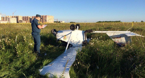 Самолет, упавший вечером 26 июня под Ставрополем Фото http://bloknot-stavropol.ru/news/pilot-legkomotornogo-samoleta-pogib-v-krushenii-po-857660 Самолет, упавший вечером 26 июня под Ставрополем Фото http://bloknot-stavropol.ru/news/pilot-legkomotornogo-samoleta-pogib-v-krushenii-po-857660