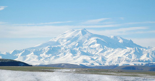 Эльбрус. Фото: JukoFF https://ru.wikipedia.org Эльбрус. Фото: JukoFF https://ru.wikipedia.org