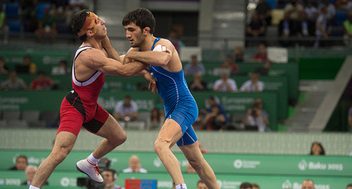 Поединок борцов-классиков. Фото http://vestnikkavkaza.net/photogallery/Moments-of-the-First-European-Games.html Поединок борцов-классиков. Фото http://vestnikkavkaza.net/photogallery/Moments-of-the-First-European-Games.html