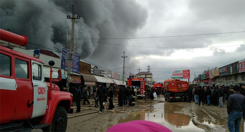 Пожар на рынке "Дагэлектромаш" в Махачкале . Фото http://www.riadagestan.ru/news/incidents/pozharnym_udalos_lokalizovat_vozgoranie_na_rynke_makhachkaly/ Пожар на рынке "Дагэлектромаш" в Махачкале . Фото http://www.riadagestan.ru/news/incidents/pozharnym_udalos_lokalizovat_vozgoranie_na_rynke_makhachkaly/
