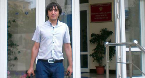 Адвокат Татьяны Карпенко Рамиль Сефиханов выходит из здания Северо-кавказского оружного военного суда
Фото Валерия Люгаева для "Кавказского узла" Адвокат Татьяны Карпенко Рамиль Сефиханов выходит из здания Северо-кавказского оружного военного суда
Фото Валерия Люгаева для "Кавказского узла"