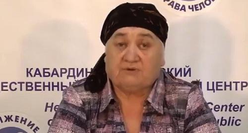 Мать Аслана Черкесова Соня Черкесова. Фото: Стоп-кадр видео Обращение матери Черкесова Аслана к президенту РФ." https://ok.ru/video/39744508260 Мать Аслана Черкесова Соня Черкесова. Фото: Стоп-кадр видео Обращение матери Черкесова Аслана к президенту РФ." https://ok.ru/video/39744508260