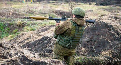 Боец (мотострелковой дивизии). Фото http://мультимедиа.минобороны.рф/multimedia/photo/gallery.htm?id=36314@cmsPhotoGallery Боец (мотострелковой дивизии). Фото http://мультимедиа.минобороны.рф/multimedia/photo/gallery.htm?id=36314@cmsPhotoGallery