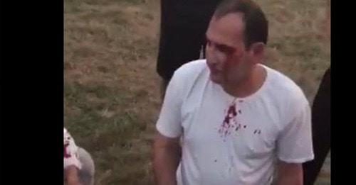 Кадр из видео избиения ингушей в Беслане. Фото https://www.facebook.com/100012891757330/videos/pcb.1883230695328397/339361459836910/?type=3&theater&ifg=1 Кадр из видео избиения ингушей в Беслане. Фото https://www.facebook.com/100012891757330/videos/pcb.1883230695328397/339361459836910/?type=3&theater&ifg=1