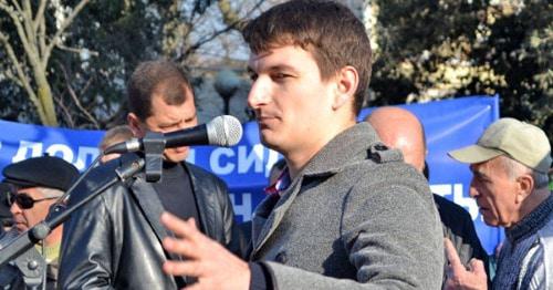 Александр Валов. Фото: "Югополис", http://www.yugopolis.ru/news/social/2014/12/29/77642/fas-sochi-skandaly-gornolyjnye-kurorty-blogery-aleksandr-valov Александр Валов. Фото: "Югополис", http://www.yugopolis.ru/news/social/2014/12/29/77642/fas-sochi-skandaly-gornolyjnye-kurorty-blogery-aleksandr-valov