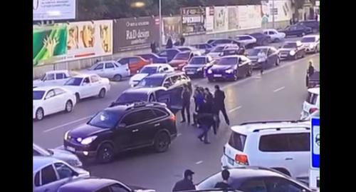 Инцидент с кортежем главы МВД Дагестна. Скриншот с видео https://www.youtube.com/watch?v=aVbDOpWw_oA Инцидент с кортежем главы МВД Дагестна. Скриншот с видео https://www.youtube.com/watch?v=aVbDOpWw_oA